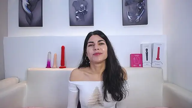 Melodi Roux online show from November 2025 01:22:01 PM