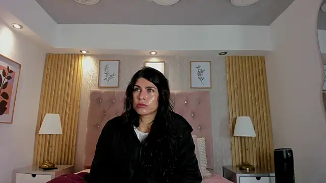 Melodi Roux online show from June 2026 12:03:02 PM