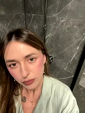 Sophie Enzo online show from October 2025 08:10:01 PM