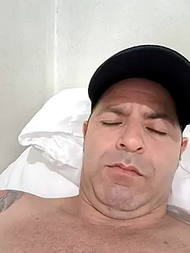 Snapshot of Marciogrei chatting on October 2025 09:46:01 PM Marciogrei online show from October 2025 09:46:01 PM