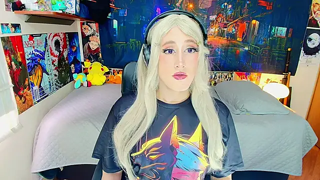 Snapshot of HakuRukushka chatting on November 2025 08:18:01 PM HakuRukushka online show from November 2025 08:18:01 PM