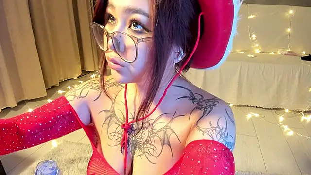 Snapshot of Yuriko_May chatting on December 2024 10:20:01 PM Yuriko May online show from December 2024 10:20:01 PM