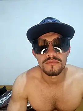 Snapshot of coqueto1210 chatting on September 2025 07:58:02 PM coqueto1210 online show from September 2025 07:58:02 PM