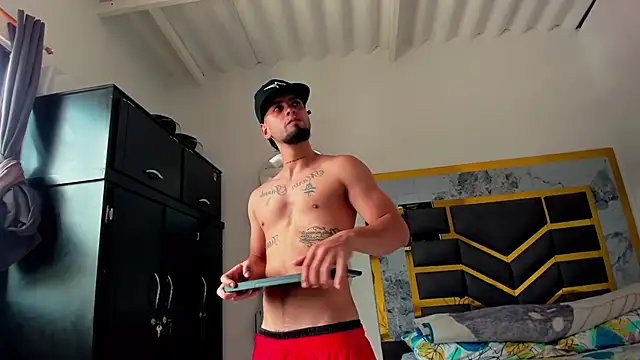 Snapshot of MattDevon chatting on November 2025 04:53:01 PM MattDevon online show from November 2025 04:53:01 PM