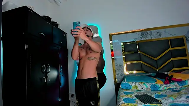 Snapshot of MattDevon chatting on November 2025 08:41:02 PM MattDevon online show from November 2025 08:41:02 PM