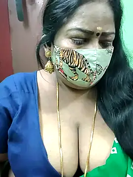 Snapshot of maniisha chatting on December 2024 08:11:01 PM maniisha online show from December 2024 08:11:01 PM