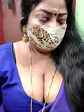 Snapshot of maniisha chatting on December 2024 08:55:01 PM maniisha online show from December 2024 08:55:01 PM