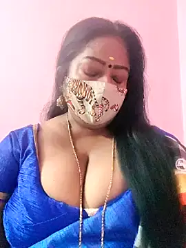 Snapshot of maniisha chatting on February 2025 07:21:01 PM maniisha online show from February 2025 07:21:01 PM