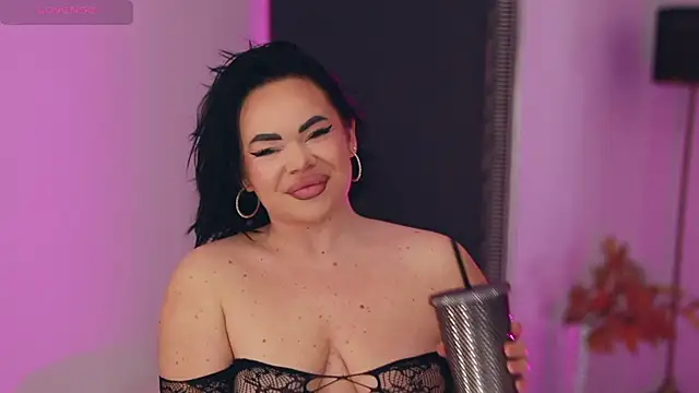 MissLilaa online show from November 2025 04:23:01 PM