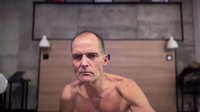 TowaFreespirit online show from December 2024 09:00:02 PM