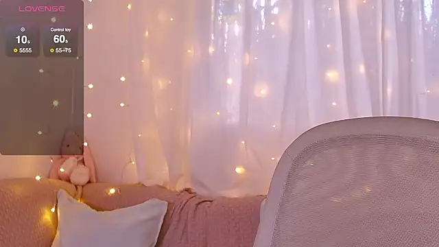 Snapshot of Miss_Milka chatting on February 2026 05:44:02 PM Miss Milka online show from February 2026 05:44:02 PM