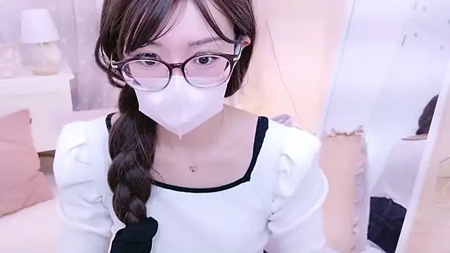 Snapshot of NAMI_s2 chatting on September 2025 01:55:02 PM NAMI s2 online show from September 2025 01:55:02 PM
