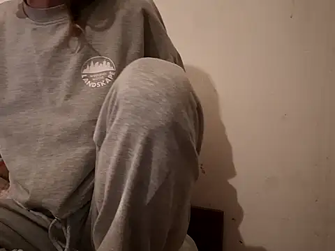 filipasantosx online show from February 2025 09:20:02 PM