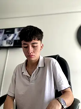 nico 18x online show from December 2025 05:31:01 PM