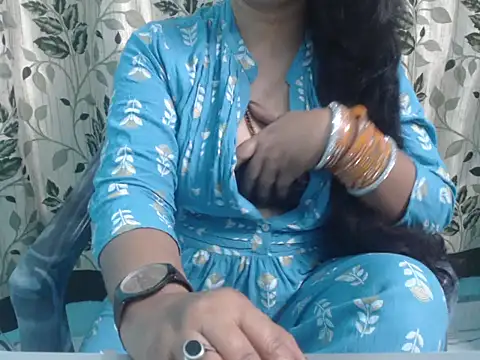 Snapshot of Jannat_ji chatting on November 2025 06:42:02 PM Jannat ji online show from November 2025 06:42:02 PM