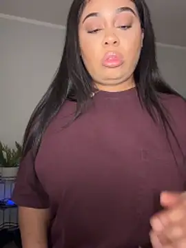 camiliaskye online show from February 2026 06:07:01 AM