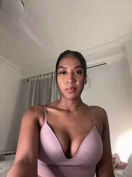 IamCrystal2 online show from May 2026 08:39:01 PM