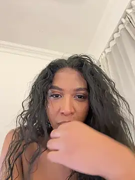IamCrystal2 online show from May 2026 11:34:04 PM