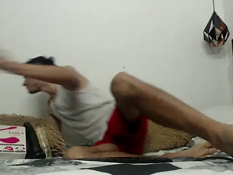 Latin Boy24 online show from October 2025 03:53:01 PM