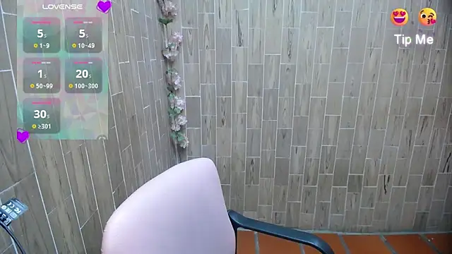 solyeria online show from March 2026 12:45:01 PM