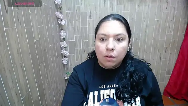 Snapshot of solyeria chatting on April 2026 01:52:02 AM solyeria online show from April 2026 01:52:02 AM