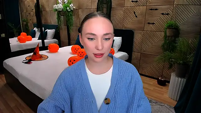 TrueReincarnation online show from October 2025 04:19:01 PM