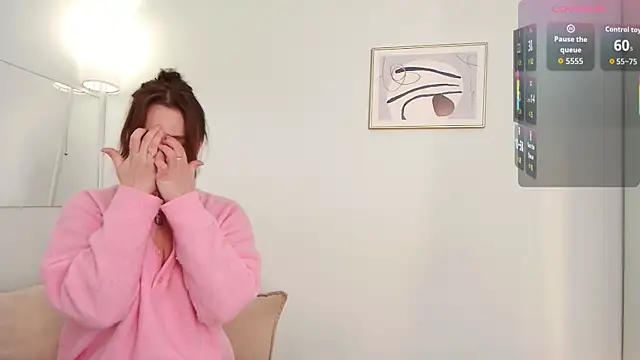 Snapshot of Lella_Ryann_ chatting on October 2025 01:14:01 PM Lella Ryann online show from October 2025 01:14:01 PM