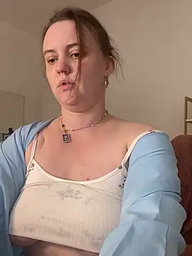 Lella Ryann  online show from June 2026 06:40:01 AM