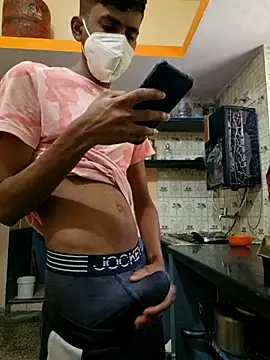 Snapshot of KissesBoyAD chatting on December 2024 06:21:02 AM KissesBoyAD online show from December 2024 06:21:02 AM