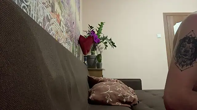 Snapshot of JackyAndHelen chatting on December 2024 03:33:02 PM JackyAndHelen online show from December 2024 03:33:02 PM