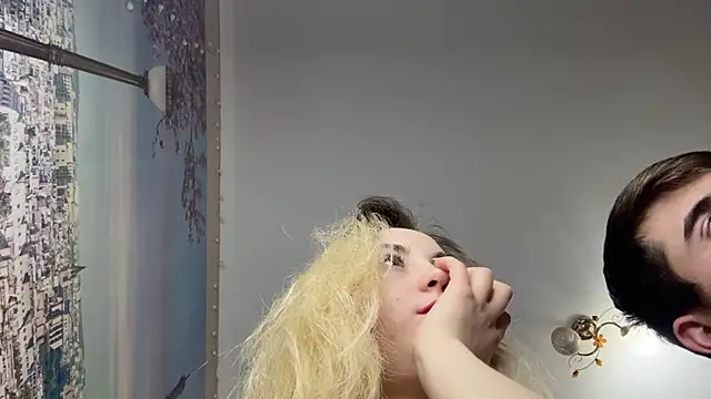 Snapshot of JackyAndHelen chatting on February 2025 03:06:01 PM JackyAndHelen online show from February 2025 03:06:01 PM