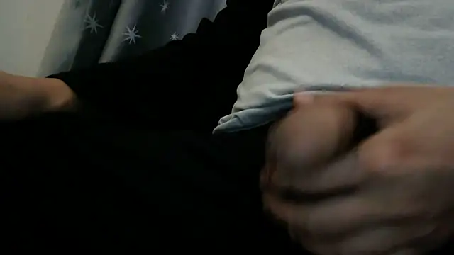 XiaoGuoGuo284512 online show from January 2026 05:01:02 AM