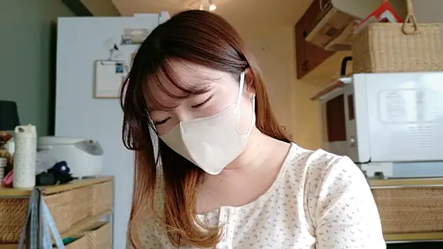 Snapshot of _Yui_ chatting on October 2025 03:36:01 AM Yui online show from October 2025 03:36:01 AM