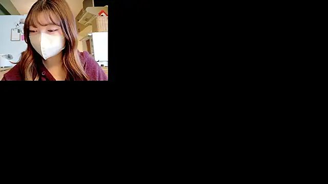 Snapshot of _Yui_ chatting on October 2025 05:04:02 AM Yui online show from October 2025 05:04:02 AM