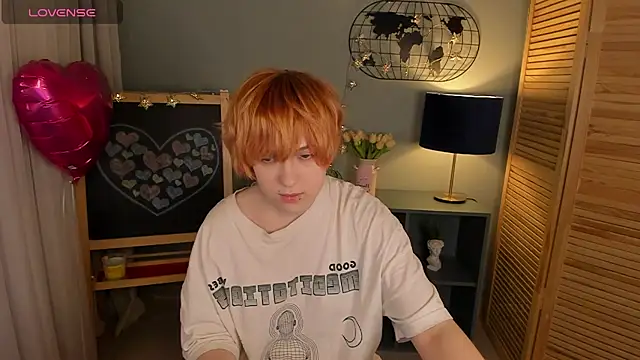Snapshot of fiamoory chatting on February 2025 04:39:02 AM fiamoory online show from February 2025 04:39:02 AM