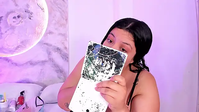 Snapshot of JulietaKane chatting on March 2026 04:53:02 AM JulietaKane online show from March 2026 04:53:02 AM