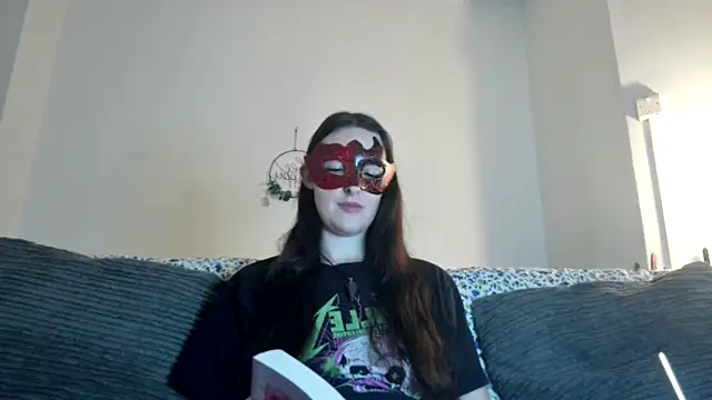 LexiSnowUK online show from December 2025 09:24:01 AM