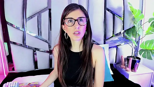 Snapshot of _jade_white_ chatting on December 2025 04:38:01 PM jade white online show from December 2025 04:38:01 PM