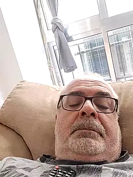 Satiro Sevilla online show from September 2025 01:38:02 PM