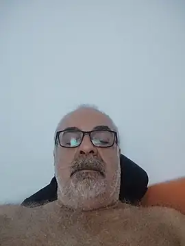 Satiro Sevilla online show from October 2025 08:08:02 PM