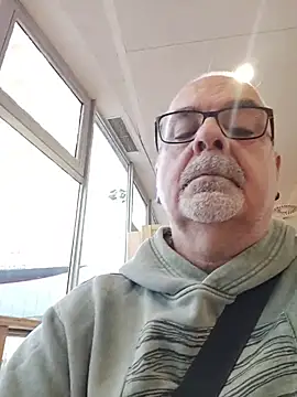 Satiro Sevilla online show from November 2025 02:17:02 PM