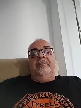 Snapshot of Satiro_Sevilla chatting on April 2026 07:07:02 PM Satiro Sevilla online show from April 2026 07:07:02 PM