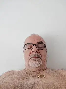 Snapshot of Satiro_Sevilla chatting on April 2026 02:16:02 PM Satiro Sevilla online show from April 2026 02:16:02 PM