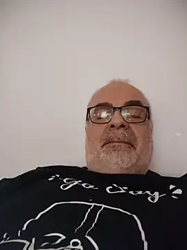 Snapshot of Satiro_Sevilla chatting on April 2026 09:54:01 PM Satiro Sevilla online show from April 2026 09:54:01 PM