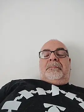 Snapshot of Satiro_Sevilla chatting on May 2026 06:13:02 PM Satiro Sevilla online show from May 2026 06:13:02 PM