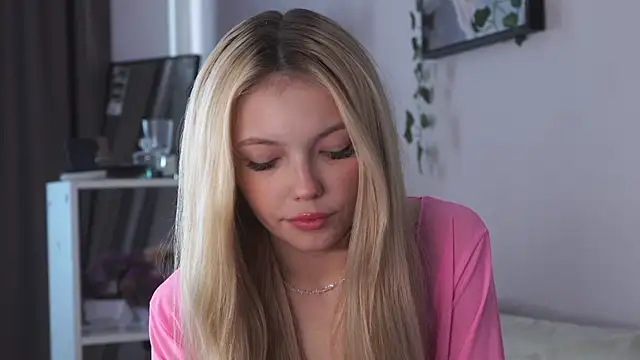 norakisses online show from June 2026 07:40:02 AM