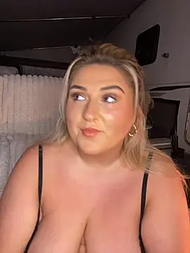 mimiprincessxoox online show from October 2025 08:20:01 PM