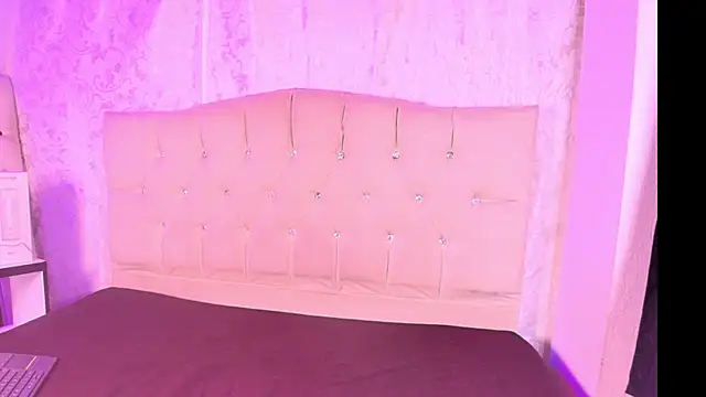 Strella ferrera online show from January 2026 05:33:02 AM