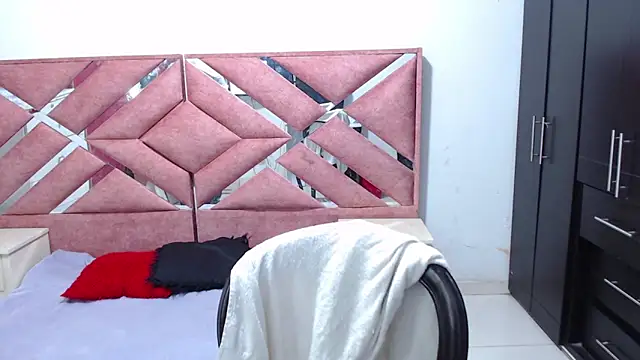 moan sex2 online show from May 2026 03:34:01 AM