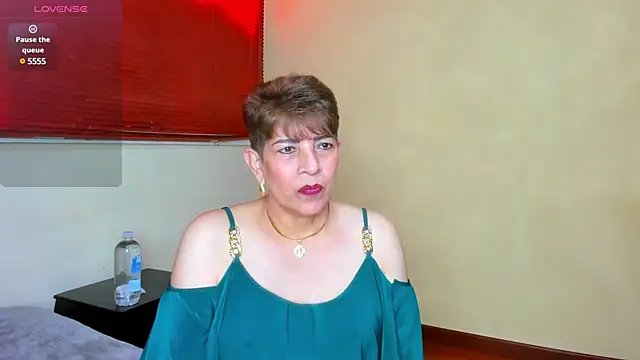 Snapshot of Angelina_Stone_65 chatting on December 2024 04:38:02 PM Angelina Stone 65 online show from December 2024 04:38:02 PM